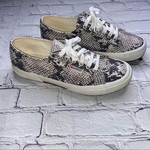 Superga Womens 2750 Pufanw White Patent Sneakers Size 8